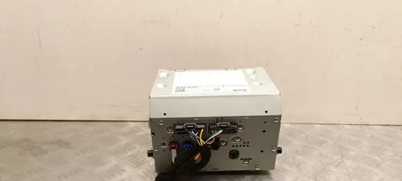 Volvo XC40 Radio/CD/DVD/GPS head unit 32141143