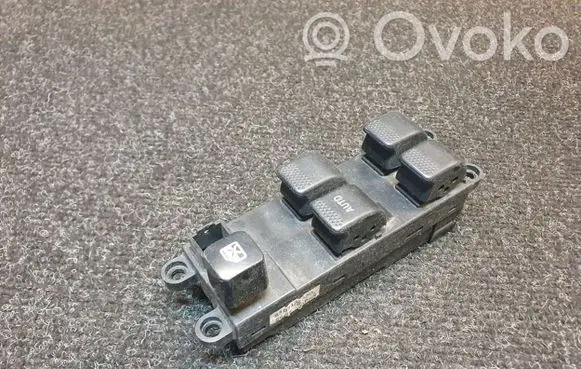 Subaru Legacy Electric window control switch 83071AE020