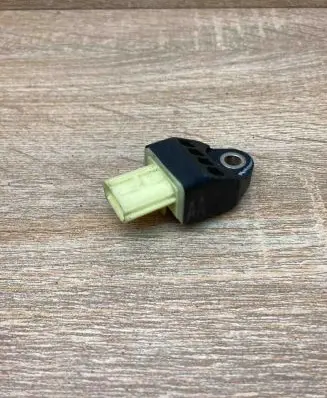 Toyota Land Cruiser (J150) Airbag deployment crash/impact sensor 8983175020