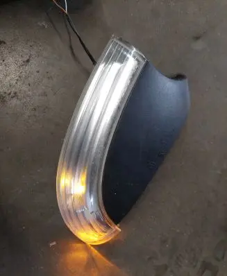 Volkswagen PASSAT B5.5 Mirror indicator light 