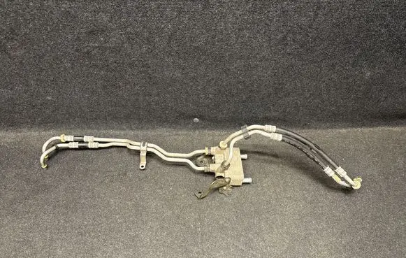 Jeep Grand Cherokee WL Gearbox / Transmission oil cooler 68379505AA 70252317 E21F15845