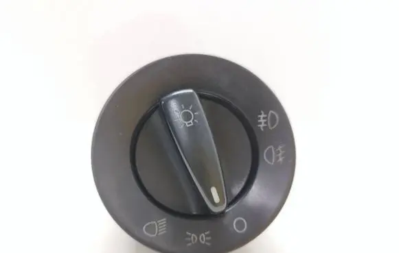 Skoda Fabia Mk2 (5J) Light switch 1U0941531D