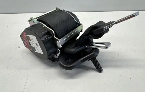 Citroen C3 Aircross Middle seatbelt (rear) 39194190 4630300000000J 365554265