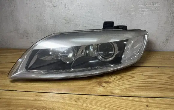 Audi Q7 4L Headlight/headlamp 89312990 4L0941003E