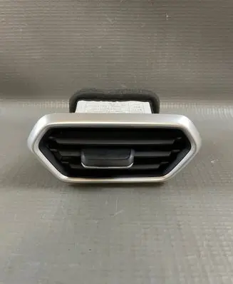 MG ZS Dash center air vent grill 11406949