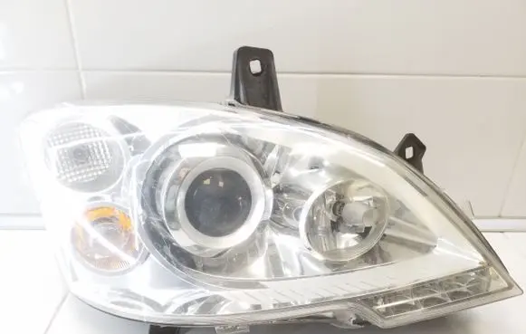 Mercedes-Benz Vito Viano W639 Headlight/headlamp A6398202961