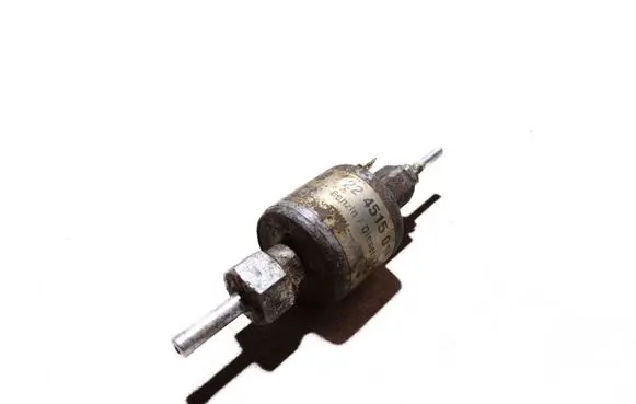 Volkswagen Transporter - Caravelle T4 Webasto auxiliary heater fuel pump 22451501