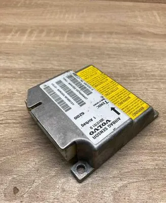 Volvo S70 V70 V70 XC Airbag control unit/module 30612701D