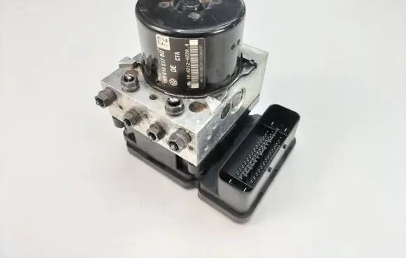 Volkswagen Golf V ABS Pump 1K0907379AD 1K0614517BD
