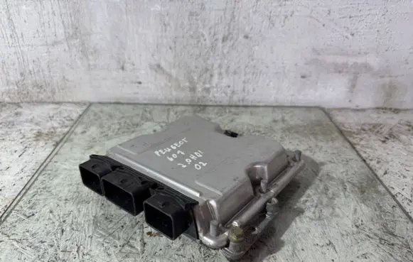 Peugeot 607 Engine control unit/module 92076475 EDC15C2 9645737680