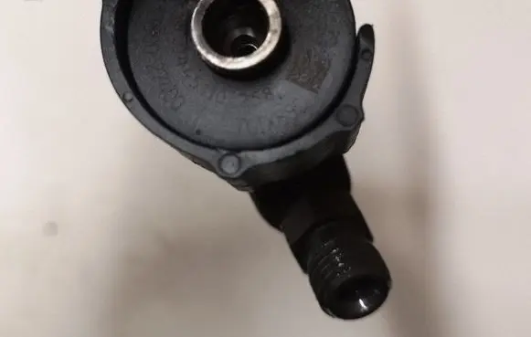 KIA Sportage Fuel injector 0445110258