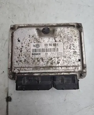 Volkswagen Golf IV Engine control unit/module 038906012K 0281010111 28SA4241