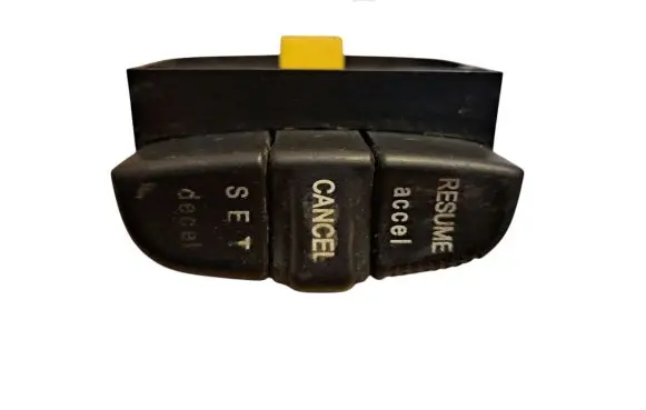 Steering wheel buttons/switches