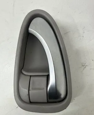 Toyota Avensis T270 Front door interior handle 6920605051 76693A1