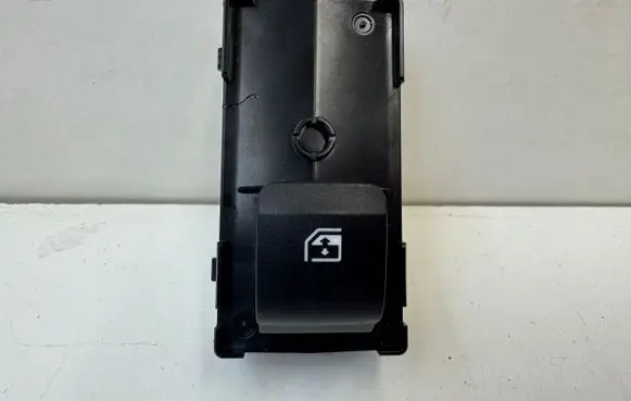 Hyundai Tucson IV NX4 Electric window control switch 93581N7050