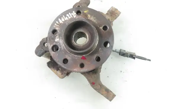 Opel Zafira B Front wheel hub spindle knuckle