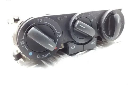 Volkswagen Fox Climate control unit 6Q082045E