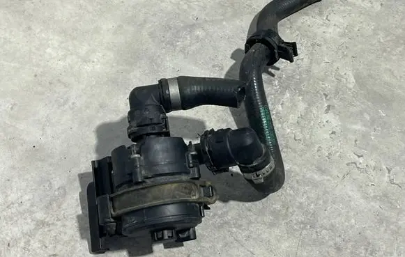 BMW 7 G11 G12 Electric auxiliary coolant/water pump 8623759