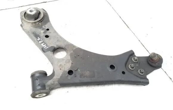 Fiat Tipo Front lower control arm/wishbone 