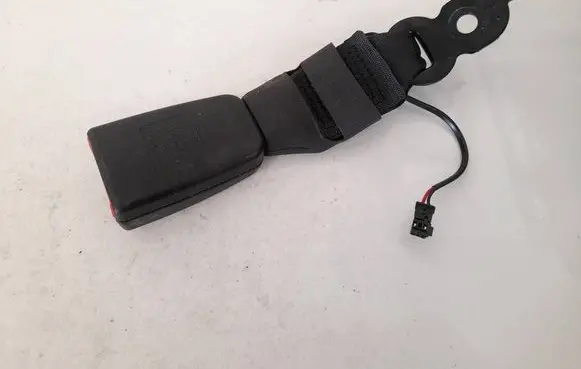 BMW 5 F10 F11 Middle seatbelt buckle (rear) 7243275 34075808A