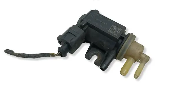 Skoda Octavia Mk2 (1Z) Turbo solenoid valve 1K0906627B 4011464A