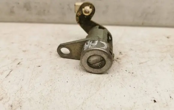 Loading door lock