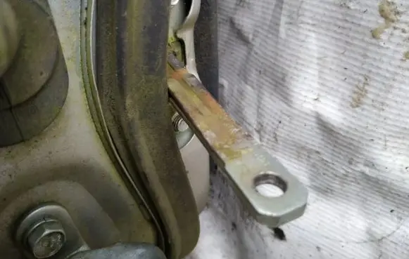 Mazda 626 Rear door check strap stopper