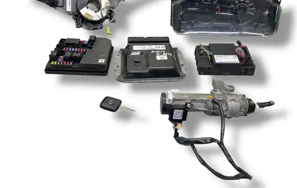 Nissan Navara D40 Engine ECU kit and lock set 237105X34B MB2757004580 284B24X