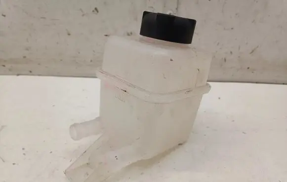 MG ZS Coolant expansion tank/reservoir 10563401
