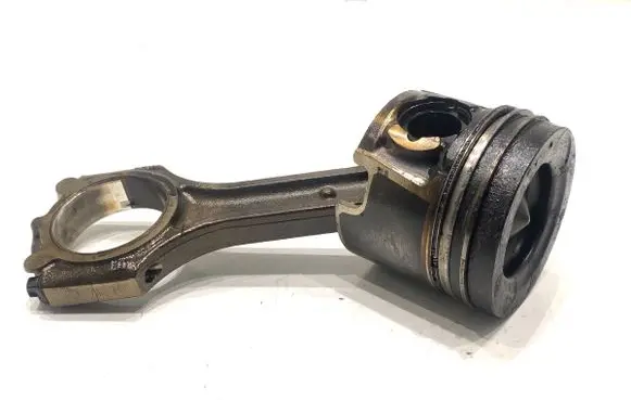 KIA Optima Piston with connecting rod D4FD