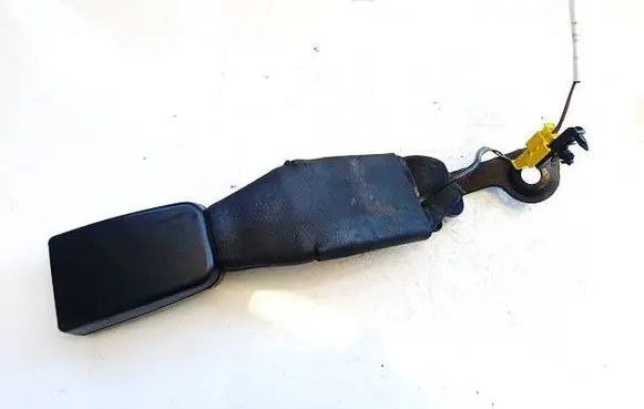 Mercedes-Benz C AMG W204 Rear seatbelt buckle A2048600469 330501213707