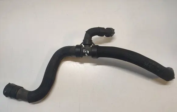 Volvo V60 Engine coolant pipe/hose 31355200