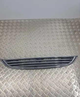 Mini One - Cooper R50 - 53 Front bumper upper radiator grill 1490375 1490374