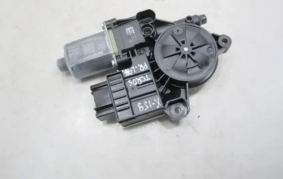 Volkswagen T-Cross Front door window regulator motor 2Q2959406E H002 S0003