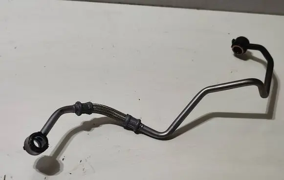 Peugeot 2008 II Fuel return line/hose 