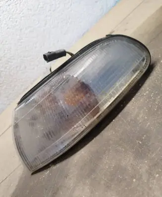 Mazda 626 Front indicator light 21061612