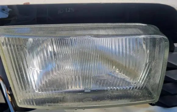 Volkswagen Transporter - Caravelle T4 Headlight/headlamp
