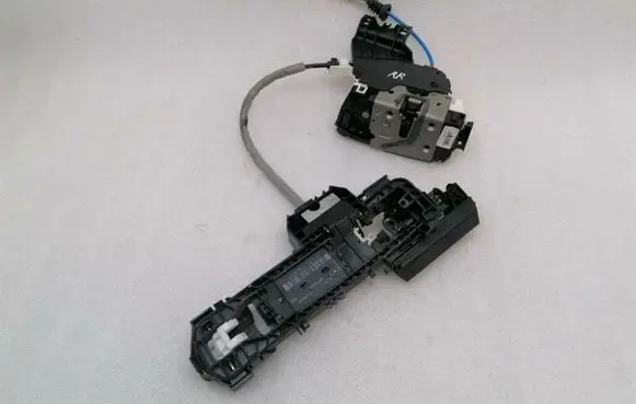 Mercedes-Benz CLA C117 X117 W117 Rear door lock A2047302835