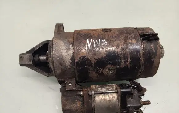 Lada Niva Starter motor M211511