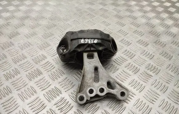 Peugeot 208 Engine mount bracket 9676771080