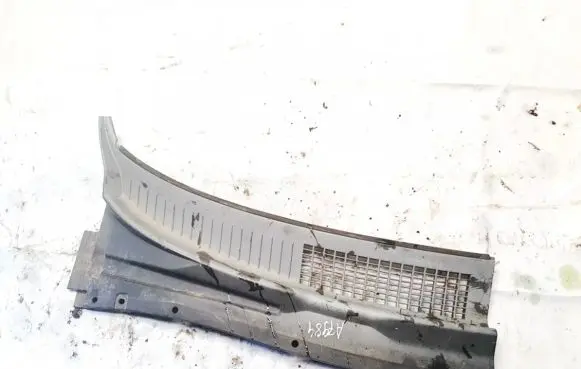 KIA Carens I Wiper trim ok2fa50780
