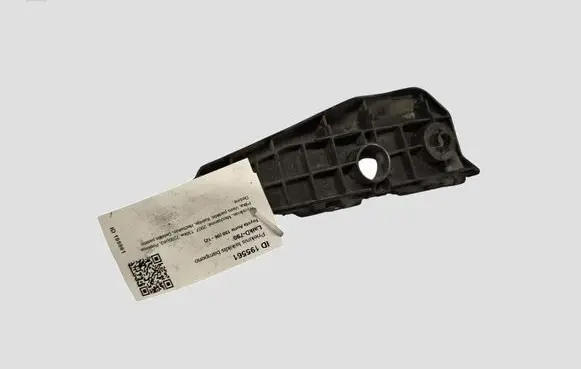 Toyota Auris 150 Front bumper mounting bracket 5253502041