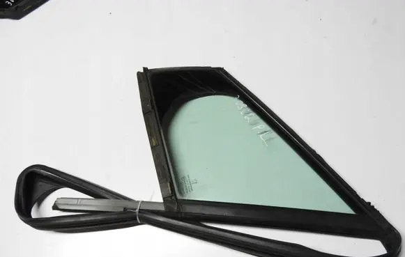 Peugeot 308 Front door vent window glass four-door 435476zzxz