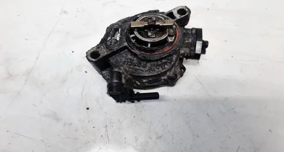 Peugeot 208 I Vacuum pump 9804021880