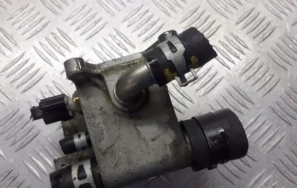Mazda 5 Thermostat housing 