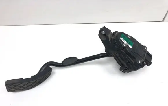 Audi A4 S4 B6 8E 8H Accelerator throttle pedal 8E2721523A 6PV00802608