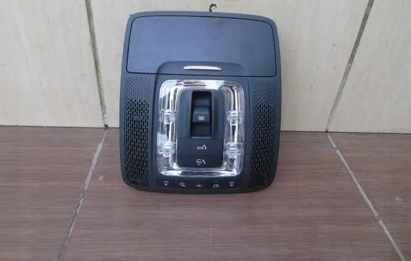 Mercedes-Benz A W177 Front seat light 0009000614