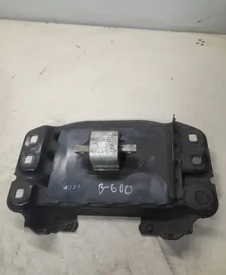 Mercedes-Benz S W222 Engine mounting bracket A2222401602