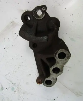 Honda CR-V Engine mounting bracket 