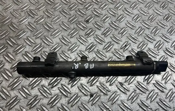 Fuel main line pipe